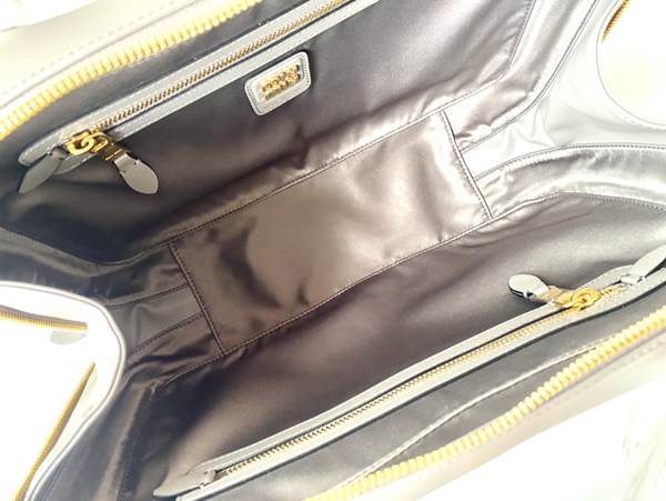 スーパーコピーブランドバッグ角部分ディテール